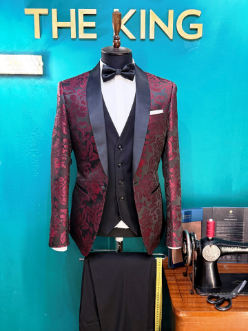 Sacouri - Sacouri Perfecte. Create pentru Rege – Tu!