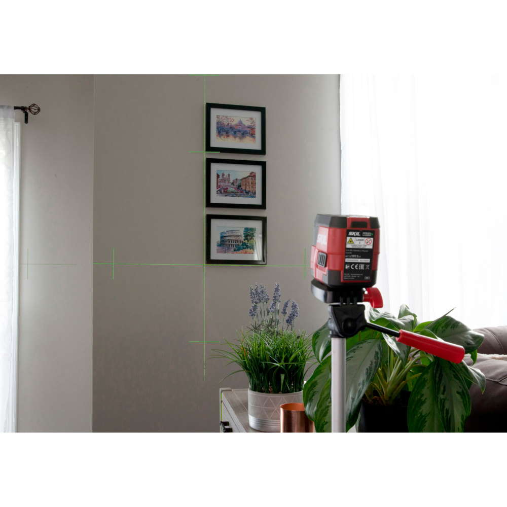 SKIL 1911 DA Nivela laser cu linie în cruce, lumina verde, raza actiune 20m, prindere trepied 1/4, Accu Li-Ion, include incarcator micro USB, trepied si geanta de transport [9]