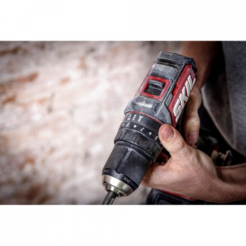 SKIL 3075 HA masina de gaurit cu percutie, 0-500/0-1800/min, compact Brushless, geanta de transport+set de 6 biti, incarcator, 2xAccu [6]