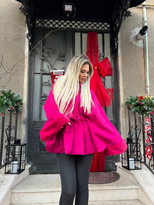 Palton tip capa cu blana roz [2]