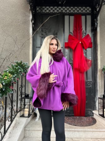 Paltoane/Geci - Palton tip capa cu blana