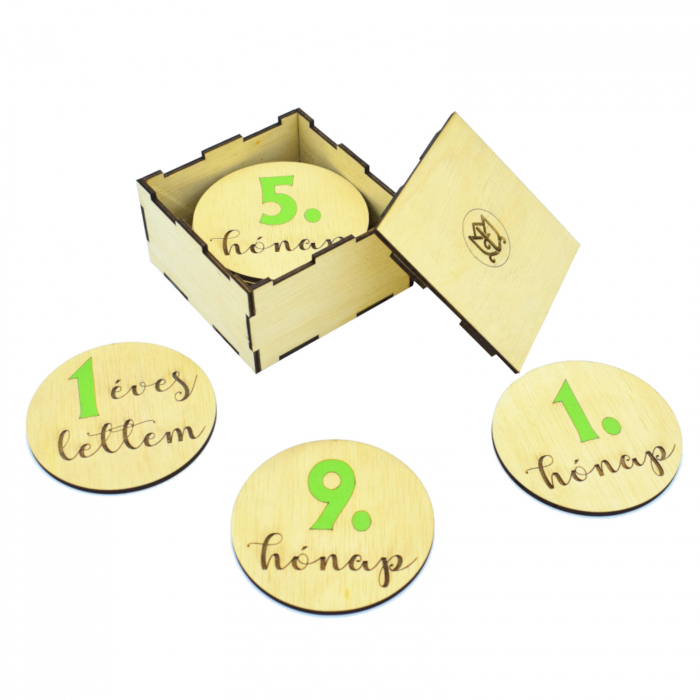 set-13-carduri-din-lemn-milestone-pentru-primul-an-al-bebelusului [1]