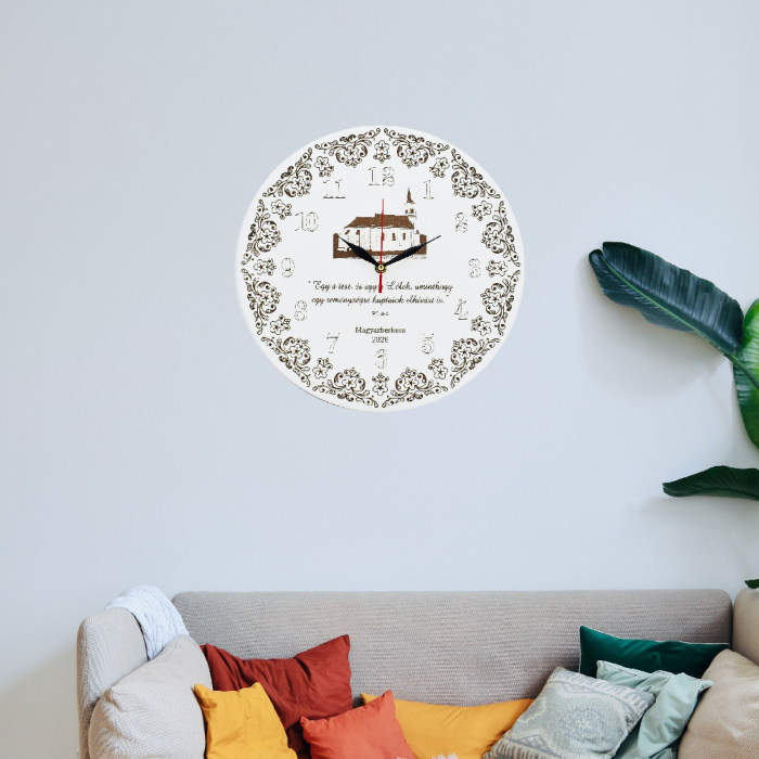 ceas-de-perete-din-lemn-cu-text-personalizat-si-cu-poza-gravata [8]