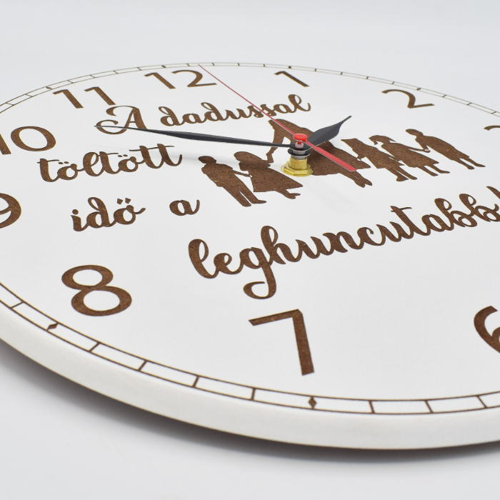 ceas-de-perete-de-lemn-personalizat-adussal-toltott-ido [3]