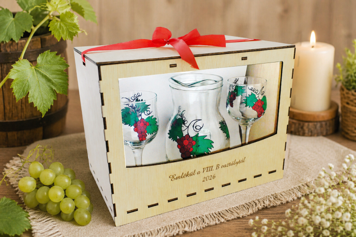 cutie-cadou-personalizata-cu-pahare-si-carafa-pentru-vin [3]