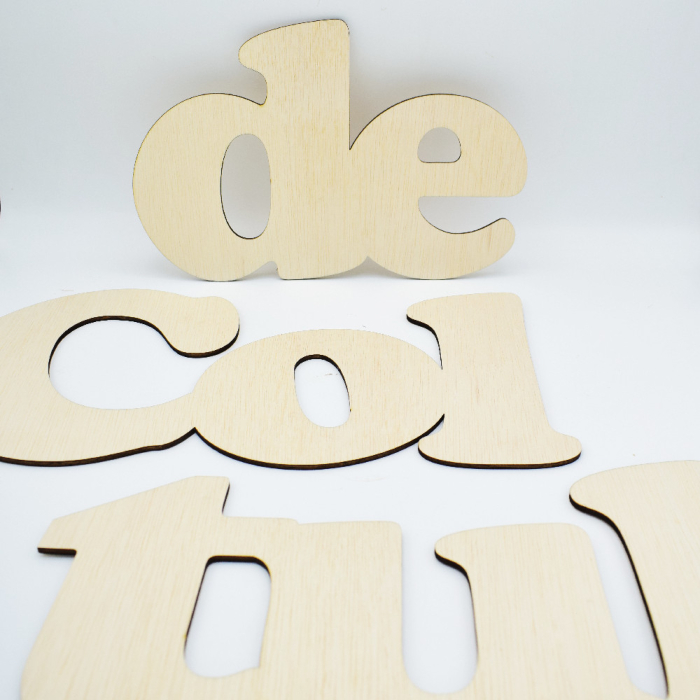 Litere decorative din lemn [2]
