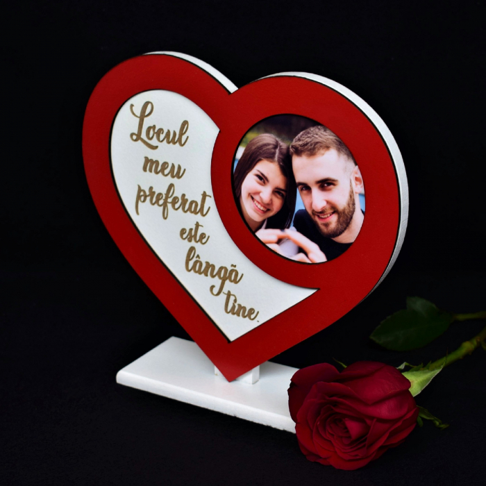 rama-foto-personalizata-forma-de-inima-locul-meu-preferat-este-langa-tine [1]
