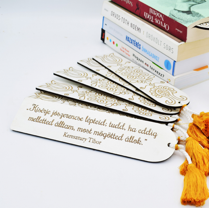 semn-de-carte-din-lemn-gravat-08 [1]