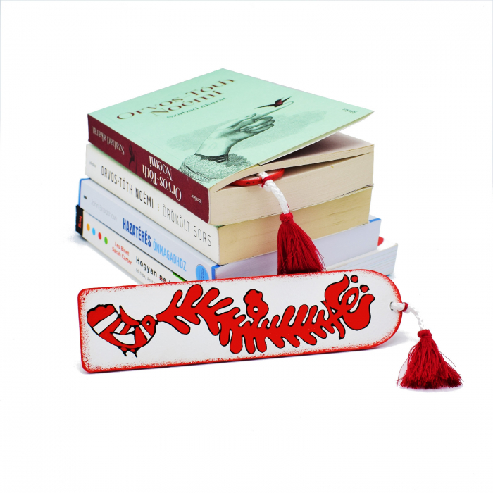 semn-de-carte-din-lemn-pictat-manual-cu-motive-traditionale-rosu-nepmeses [1]