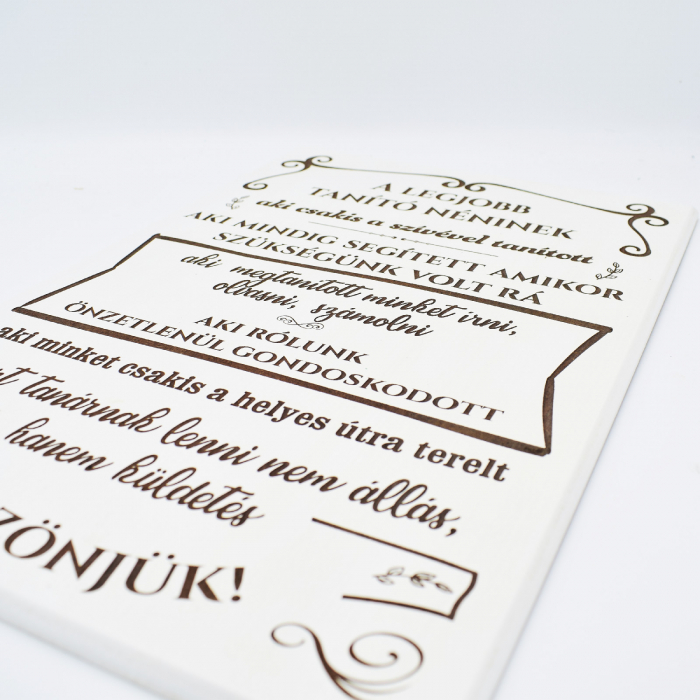 Tablou-gravat-pe-lemn-cu-text-a-legjobb-tanitoneninek [2]