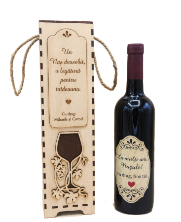 Cutii personalizate - cutie-pentru-vin-cu-text-gravat-personalizat-multumim-nasiilor