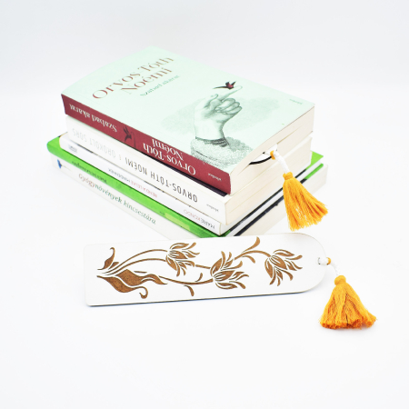 semn-de-carte-din-lemn-gravat-absolvire-2 [1]