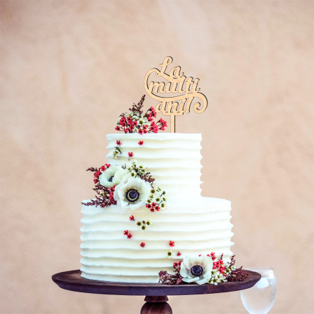 topper-tort-din-lemn-la-multi-ani [4]