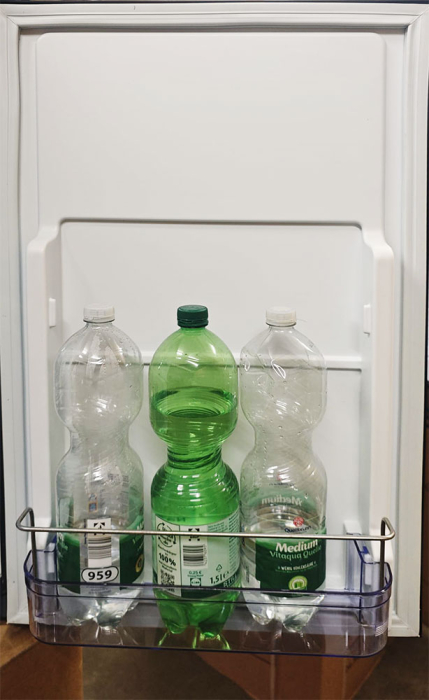 105 litri ÎxLxA: 81×47,5×53 cm cu compartiment congelator versiunea a 2-a [20]