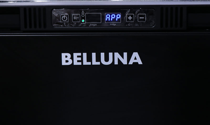 105 litri ÎxLxA: 81×47,5×53 cm cu compartiment congelator versiunea a 2-a [13]