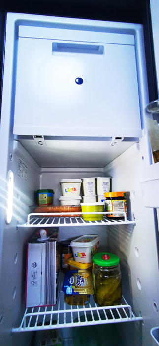 150 litri ÎxLxA: 149×41,8×56 cm cu compartiment congelator, înlocuiește Thetford [13]