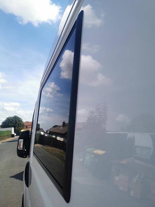 Copertină fumurie pentru vehicule curbate (cu perete dublu, montare încastrată, 3 rame) [8]