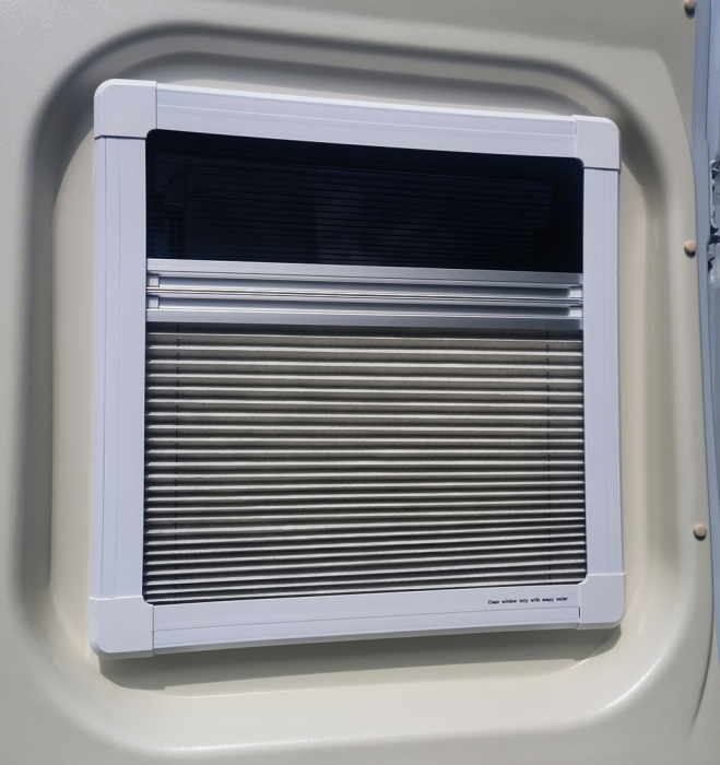 Copertină fumurie pentru vehicule curbate (cu perete dublu, montare încastrată, 3 rame) [5]