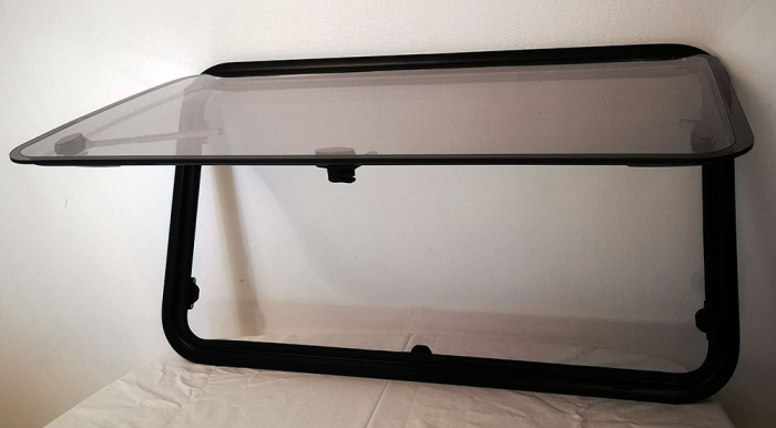 Geam termopan cu geam termopan, ușor fumuriu, pentru vehicule curbate (cu pereți dubli, montat încastrat, 3 rame) [5]