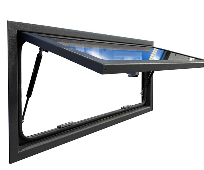 Geamuri din sticlă naturală pentru teren accidentat, cu geam termopan și jaluzele [5]