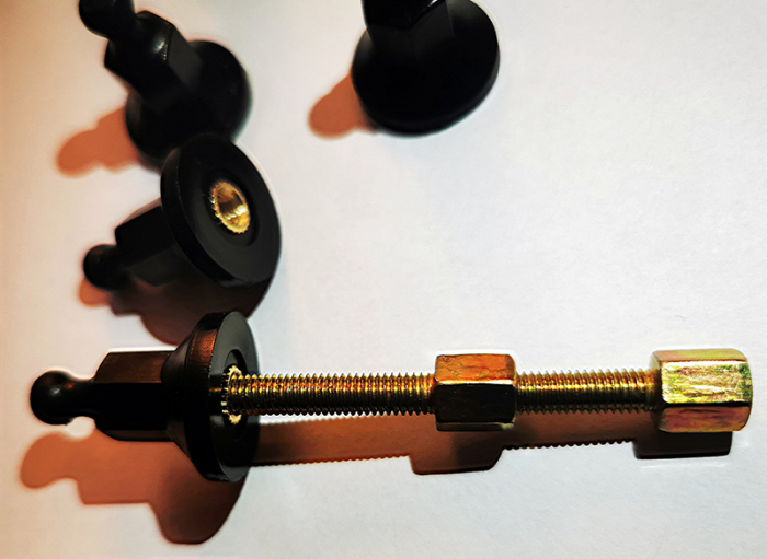 Trapă de plafon cu geam termopan, iluminare, plasă de insecte și jaluzele opace [15]