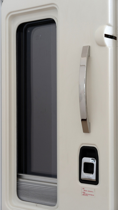 Ușă de intrare pentru rulotă, autorulotă, cutie 603×1813 mm [8]