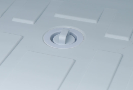 105 litri ÎxLxA: 81×47,5×53 cm cu compartiment congelator versiunea a 2-a [8]