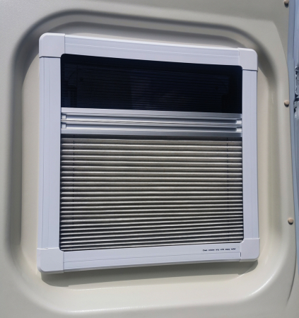 Copertină fumurie pentru vehicule curbate (cu perete dublu, montare încastrată, 3 rame) [4]