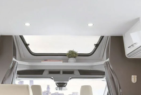 Fereastră de mansardă arcuită cu plasă antiinsecte și jaluzele opace 900x600mm [8]