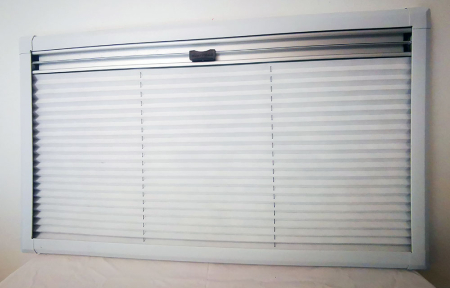 Geam termopan cu geam termopan, ușor fumuriu, pentru vehicule curbate (cu pereți dubli, montat încastrat, 3 rame) [10]