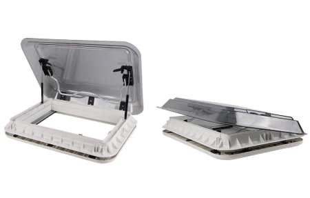 Trapă de acoperiș cu geam termopan, iluminare, plasă de insecte și jaluzele opace, standard 700×500 [6]