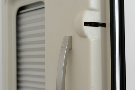 Ușă de intrare pentru rulotă, autorulotă, cutie 603×1813 mm [10]