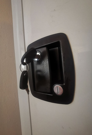 Ușă de intrare pentru rulotă/autorulotă/remorcă 580 x 1930 mm [4]