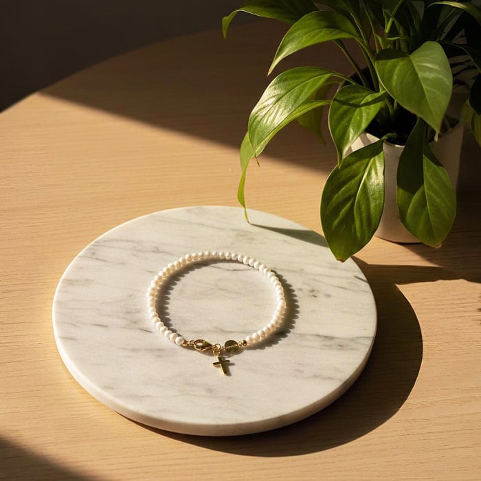 Brățară cu perle naturale de cultură mici și pandantiv Cruce [2]