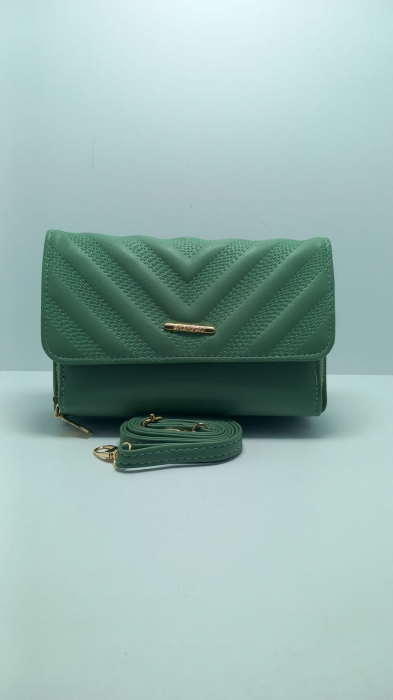 Geanta Verde Tip Plic si Cusaturi in V [6]