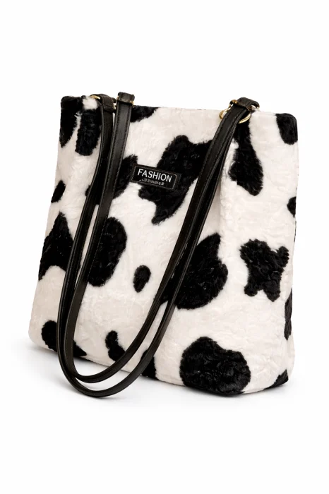 Genti dama sub 145 lei – practice si usoare - Geanta dama blana animal print