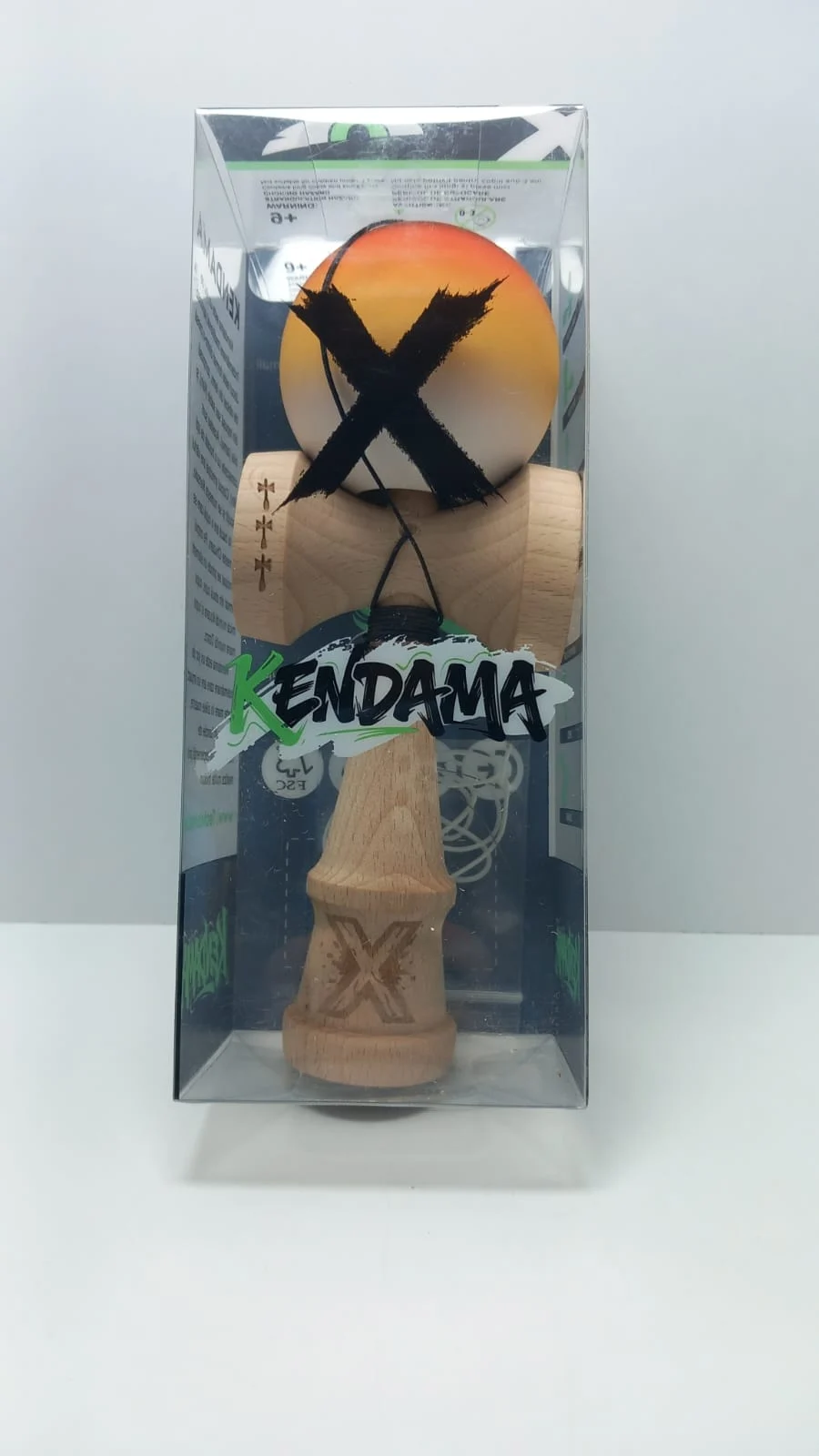 Kendame - Kendama X Balance Hole Flippy 18 cm , Verde -Rosu si dungi negre