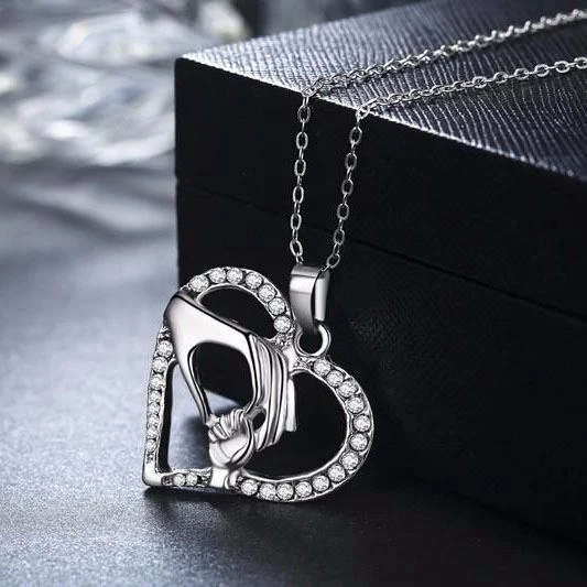 Set Love Gift Portcard Rosu Handmade Si Colier [3]