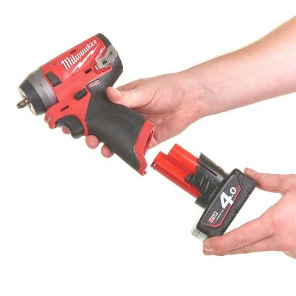 Cheie de impact 1/4″ 136Nm 12V [3]