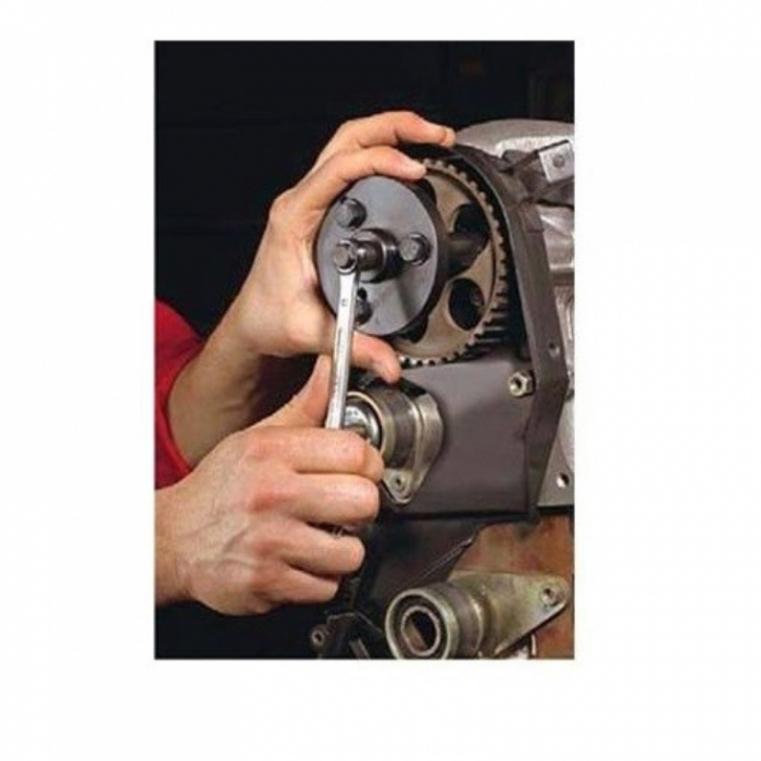 Extractor universal pentru fulii sau pinioane [2]