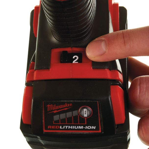 Mașină de înșurubat unghiulară cu impact compactă 1/4″ Hex 81Nm 18V [7]