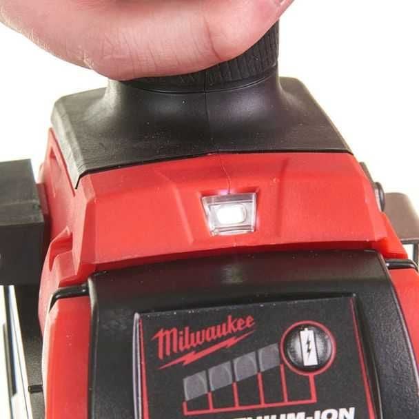 Polizor unghiular 125 mm cu turație variabilă, frânare și comutator culisant M18 FUEL™ [5]