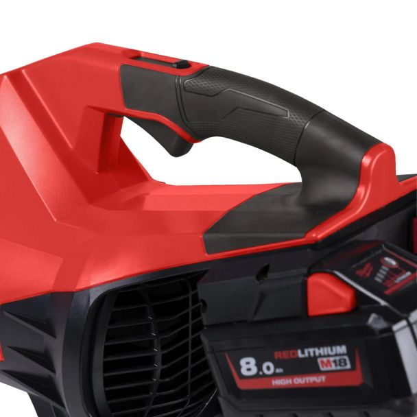 Suflanta de aer Milwaukee M18, 233 km/h, max 17 m³/min [5]