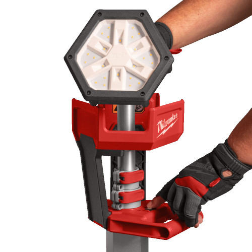 Turn de iluminat M18 cu LED, 2.800 lumeni [2]