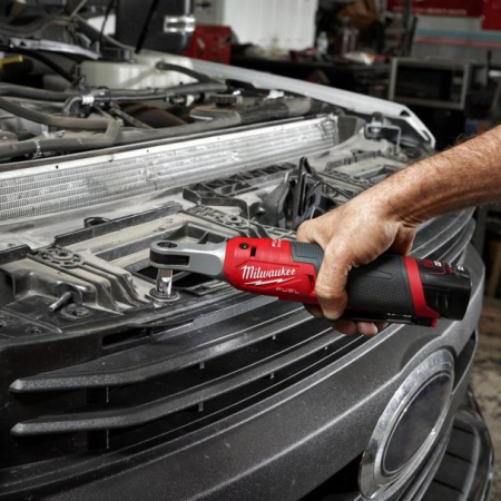 Antrenor cu clichet 1/4" cu cuplu de 47 Nm [4]