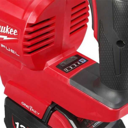 Mașină de înșurubat Milwaukee cu impact și Bluetooth [3]