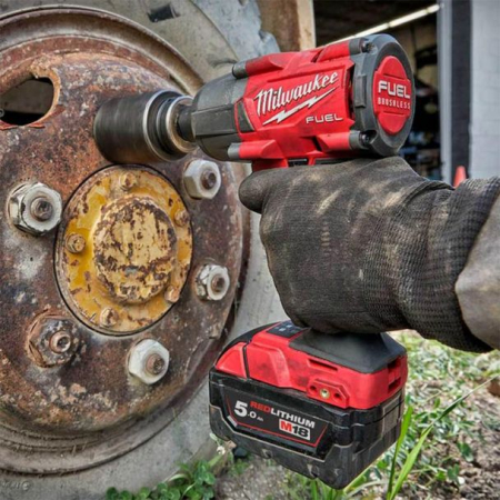 Masina de insurubat cu impact Milwaukee 4933478449, 18V, 745 Nm [1]