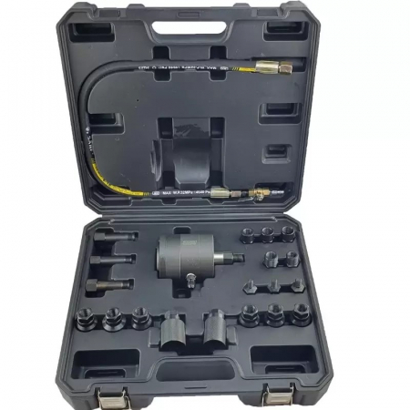Extractor pneumatic pentru injectoare diesel