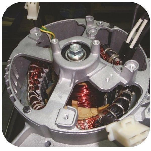 Generator de curent, putere maxima 5,5 kW   230V si pornire la sfoara - SENCI-ITALIA [1]