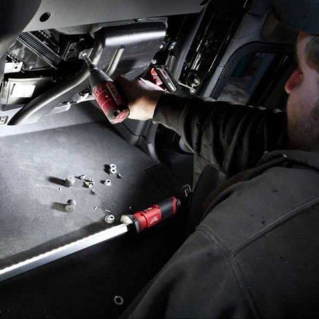 Lampa LED Milwaukee tip bară de iluminat pentru service auto [4]